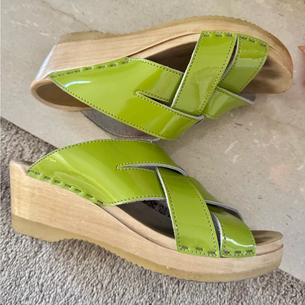 No. 6 Lime Green Chunky Mules